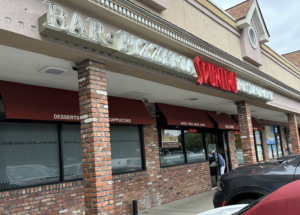 Street-level, double door main entrance to Spuntino, Dix Hills.